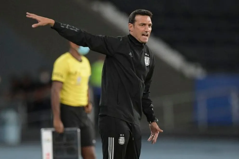 Scaloni define el equipo que enfrentará a Brasil en la final por Copa América