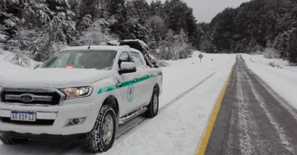 Caminos transitables pero con precaución en el Parque Nacional Nahuel Huapi