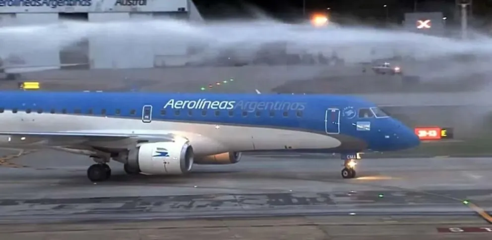 Continúa el paro de los controladores aéreos y afecta a los vuelos de cabotaje