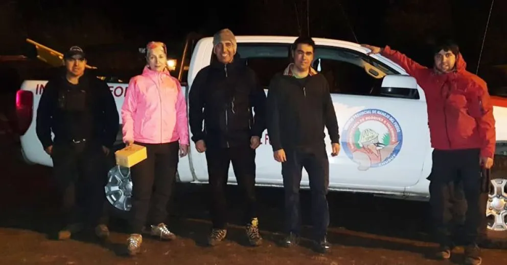 Bomberos rescataron a una persona en el cerro Currumahuida