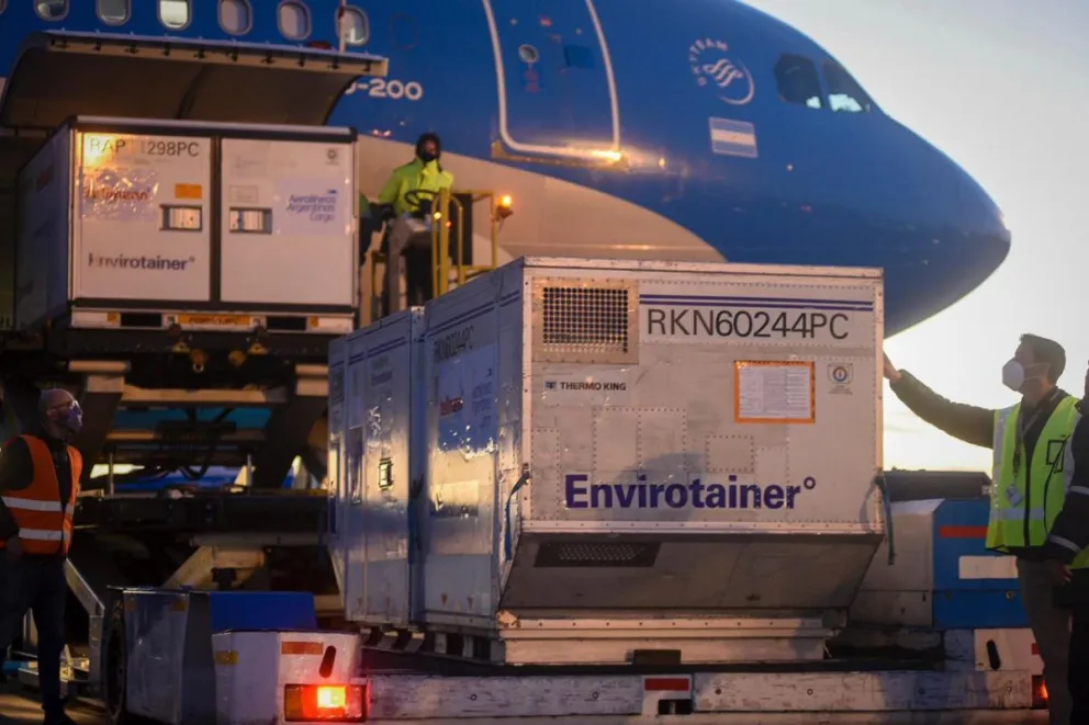 Entre hoy y el jueves se distribuirán 550 mil Sputnik componente 2 y 768 mil Sinopharm 