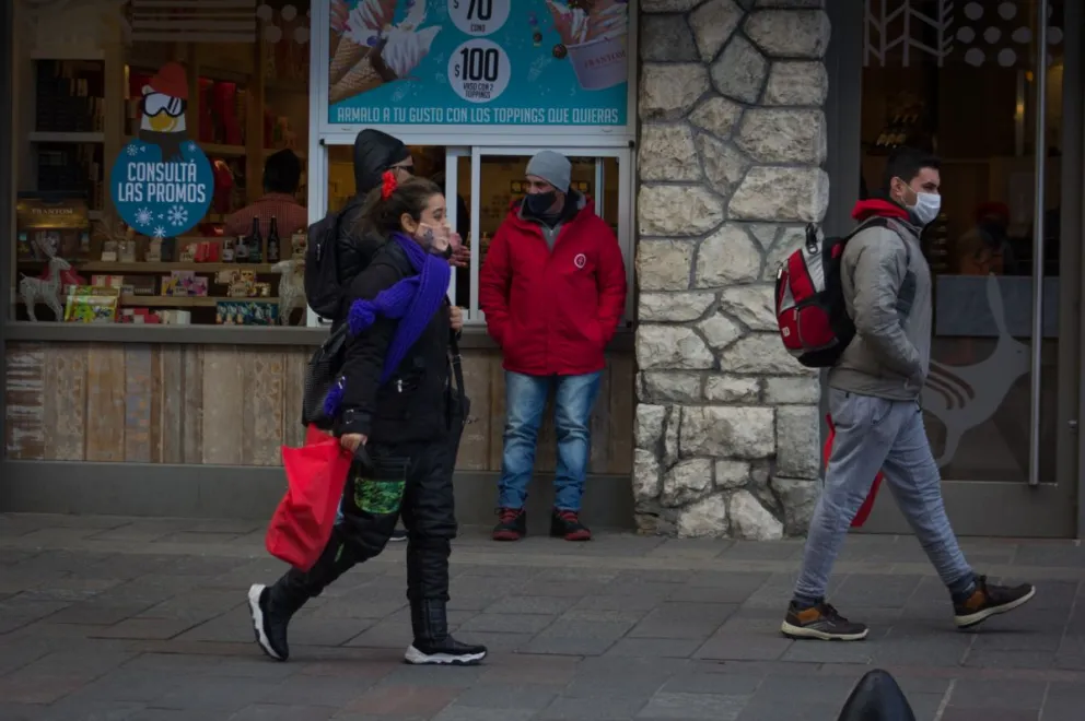 Buscan regular la actividad de los promotores callejeros