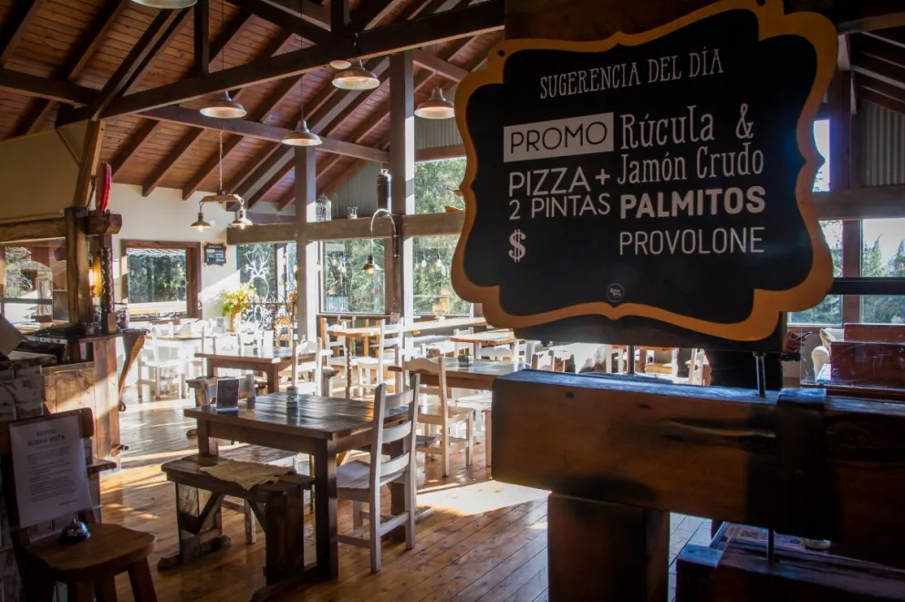 "Buena Vista Restó": El nuevo lugar que hace honor a su nombre en Bariloche