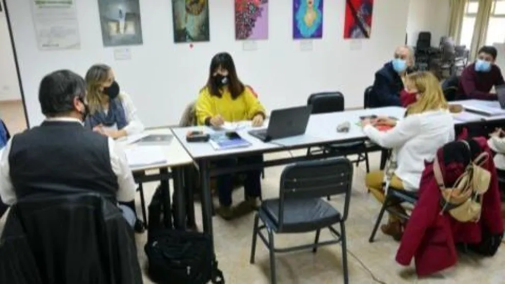 Paritaria docente: Unter va por más en la puja salarial con Educación