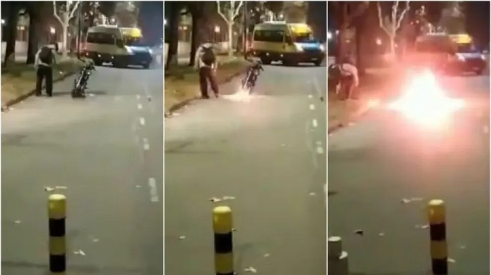 Prendió fuego su moto para que no se la secuestraran en un control