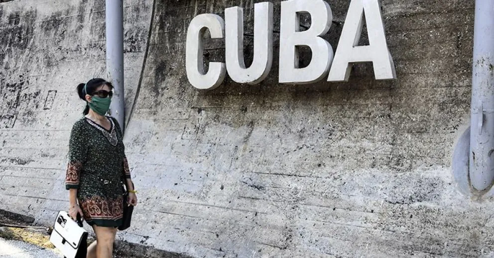 ¿Por qué Argentina no ofrece una crítica a lo que sucede en Cuba?