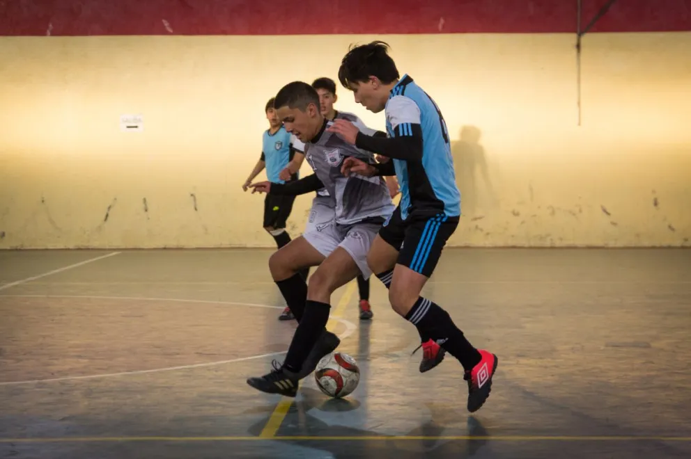 Domingo a todo futsal: medio centenar de partidos 