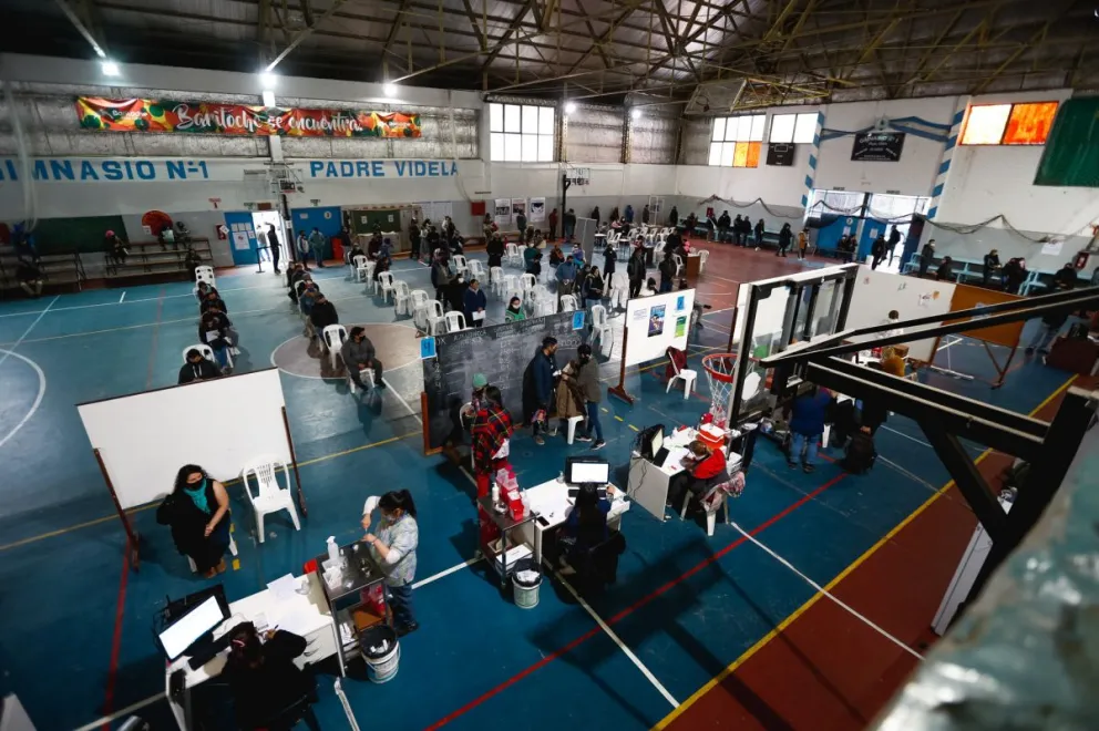 Todo lo que tenés que saber sobre la vacunación de chicos y chicas de 12 a 17 años  