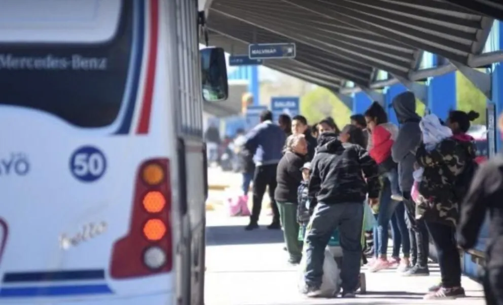 ¿Y cómo funciona? Hace un año que el transporte de Roca está a cargo de una cooperativa de choferes 