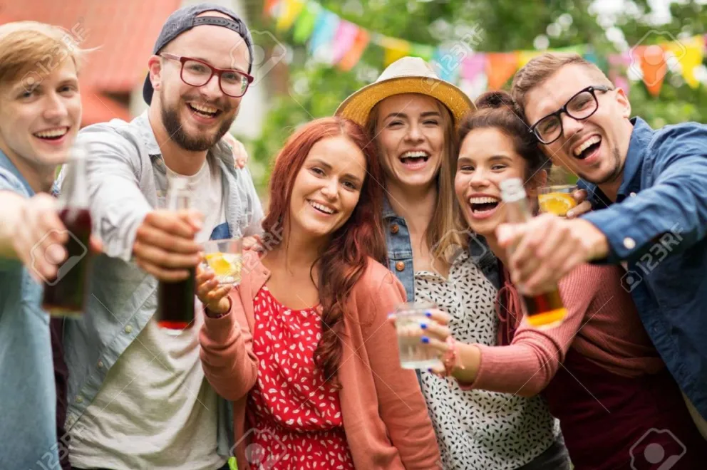 20 de julio: Por qué se celebra el día del amigo en Argentina