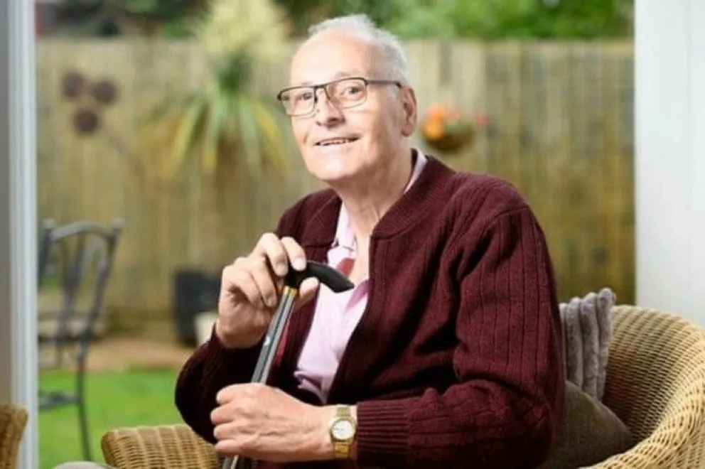 El extraordinario caso del hombre que dio positivo 43 veces por covid-19