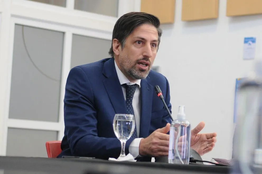 El Ministro Trotta explicó cómo se aprobarán las materias en las escuelas este año
