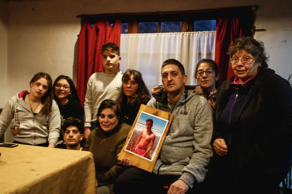 La noche de la muerte de Lucas Caro: el relato de una tía, un hermano y la mamá