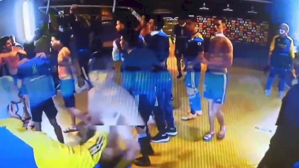 Escándalo en Brasil: jugadores de Boca se enfrentaron con la Policía y fueron reprimidos
