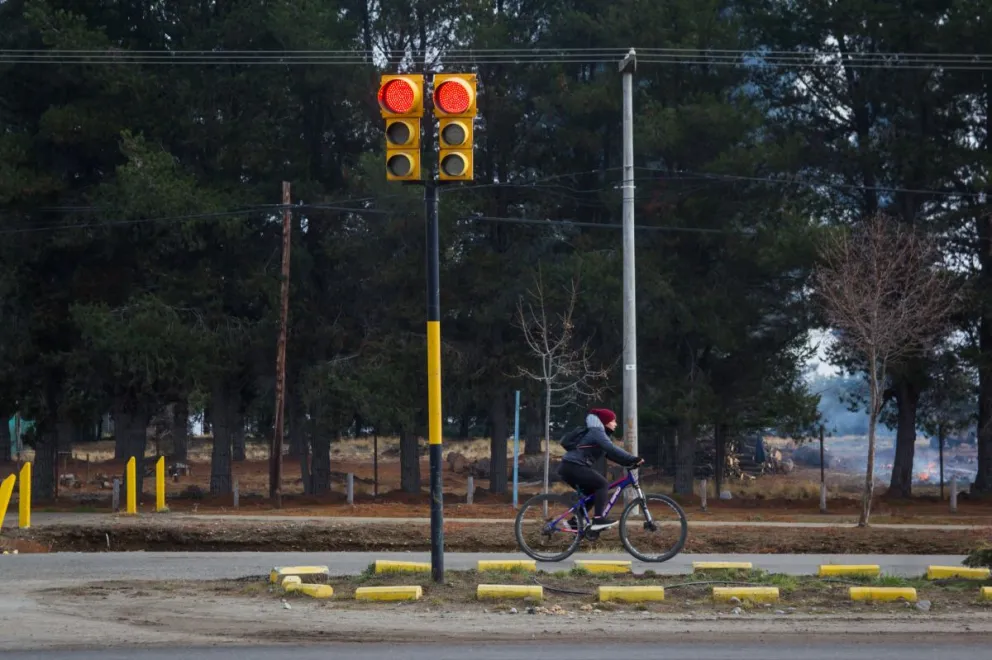 Vecinos de Dina Huapi debieron afrontar la jornada sin colectivos 