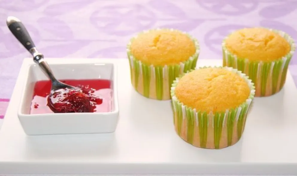 ¡Sin azúcar! Magdalenas de polenta y limón caseras y muy fáciles