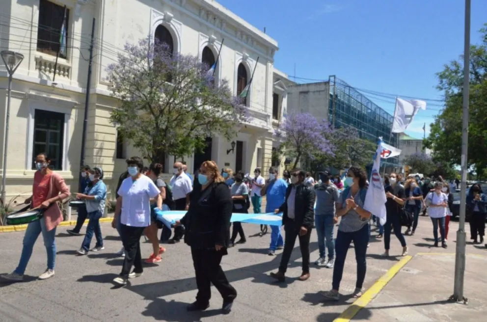 Los trabajadores de la salud de ATSA suman protestas y van al paro 